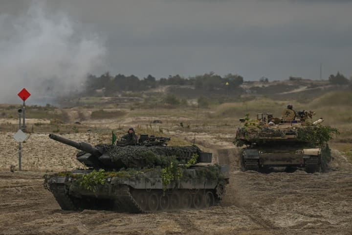 Portugália is Leopardokat küld Ukrajnába
