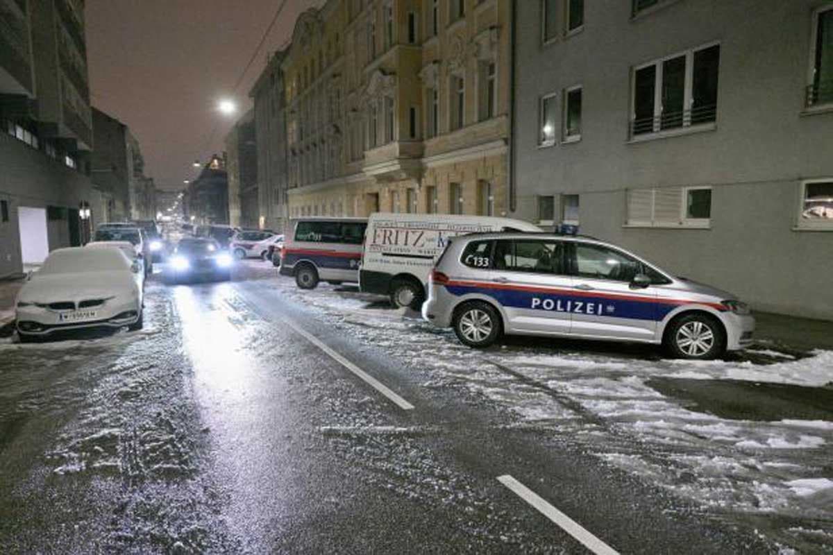 Lelőtte a rendőrség a szomszédjára támadó férfit Bécsben