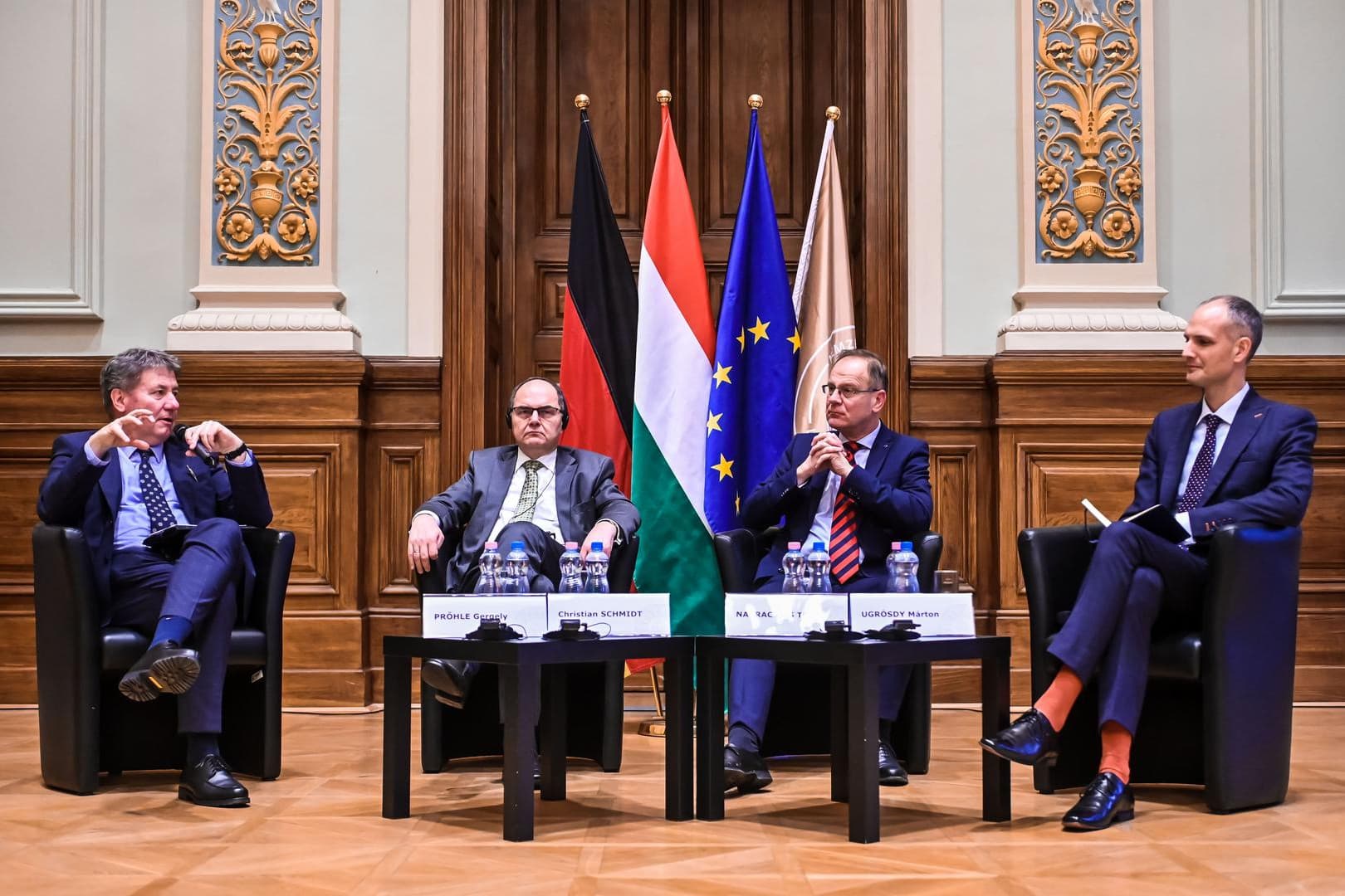 Navracsics: Tovább kell vinni az európai békeprojektet
