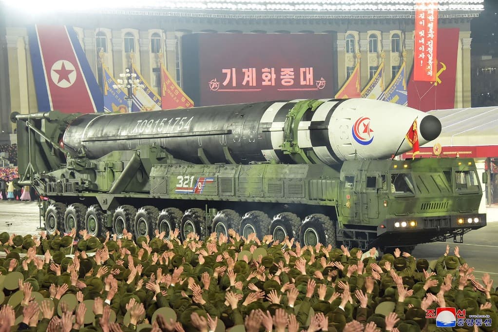 Észak-Korea azt állítja, hogy néhány nap alatt 1,4 millióan jelentkeztek a hadseregbe