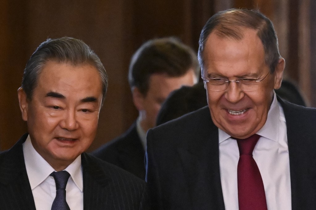 Lavrov: Moszkva és Peking kész megvédeni egymás érdekeit