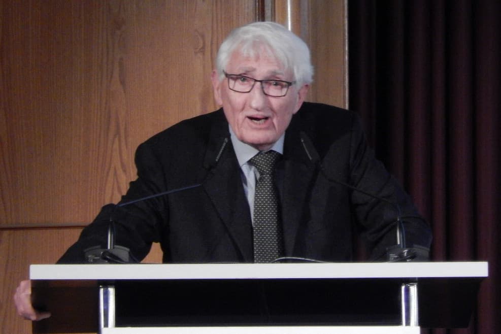 Jürgen Habermas: A Nyugatnak tárgyalásokra kell törekednie