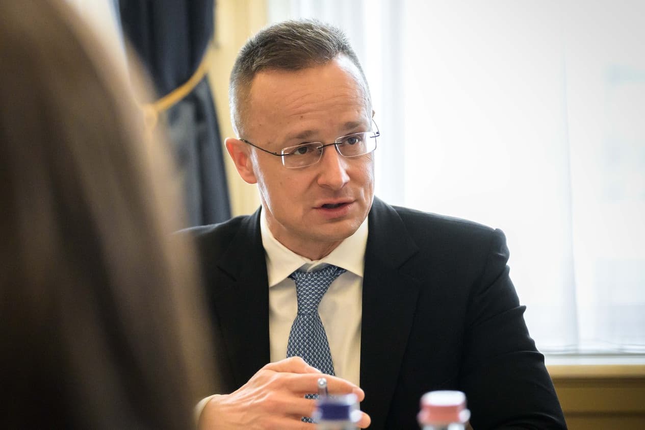 Szijjártó Péter szerint a baloldal ismét a magyarok ellen dolgozik