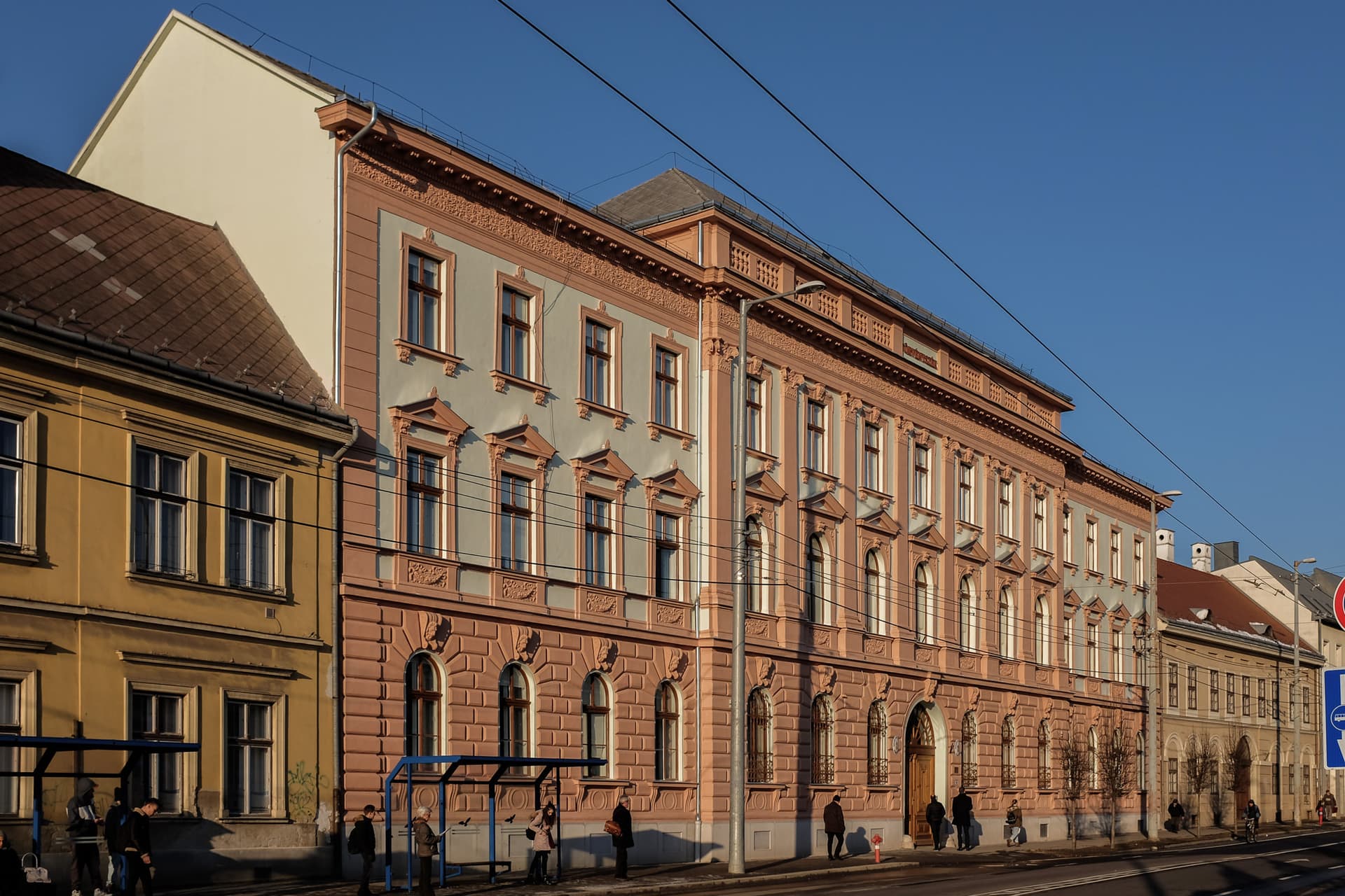 Tagadta a bűncselekmény elkövetését a szexuális kényszerítéssel vádolt egykori katona