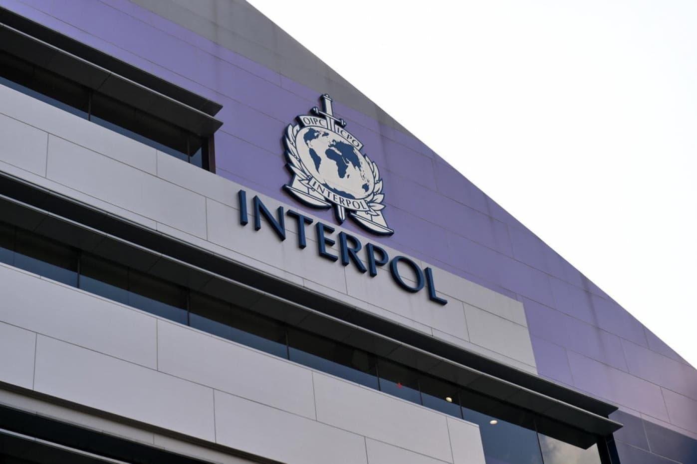 A nyilvánosság segítségét kéri kihűlt esetek megoldásában az Interpol