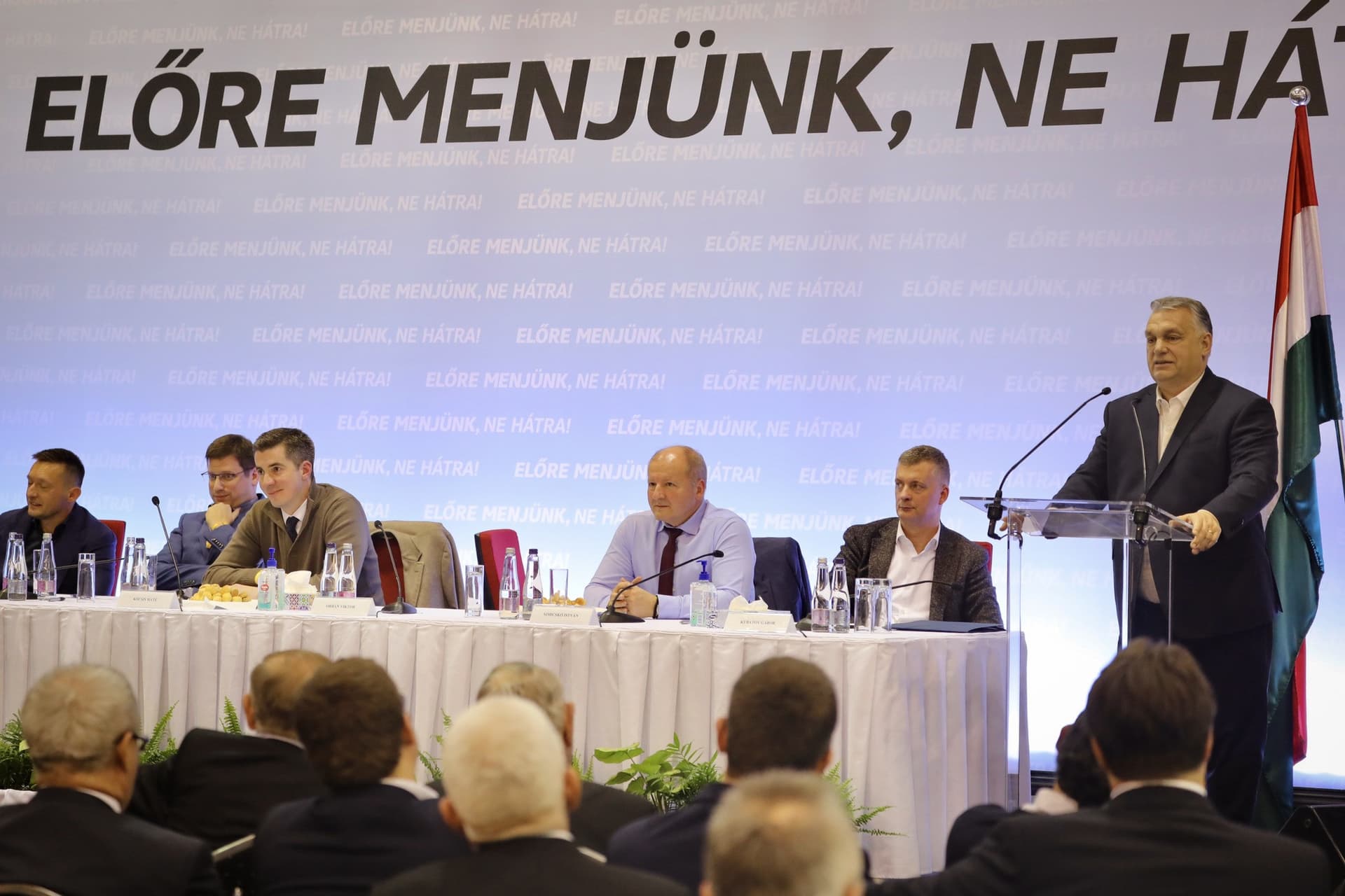 Balatonfüreden tartja frakcióülését a Fidesz–KDNP
