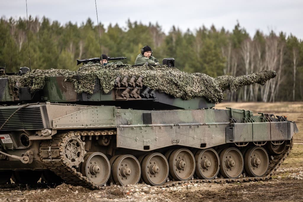 Spanyolország hat Leopard 2 harckocsit küld Ukrajnának
