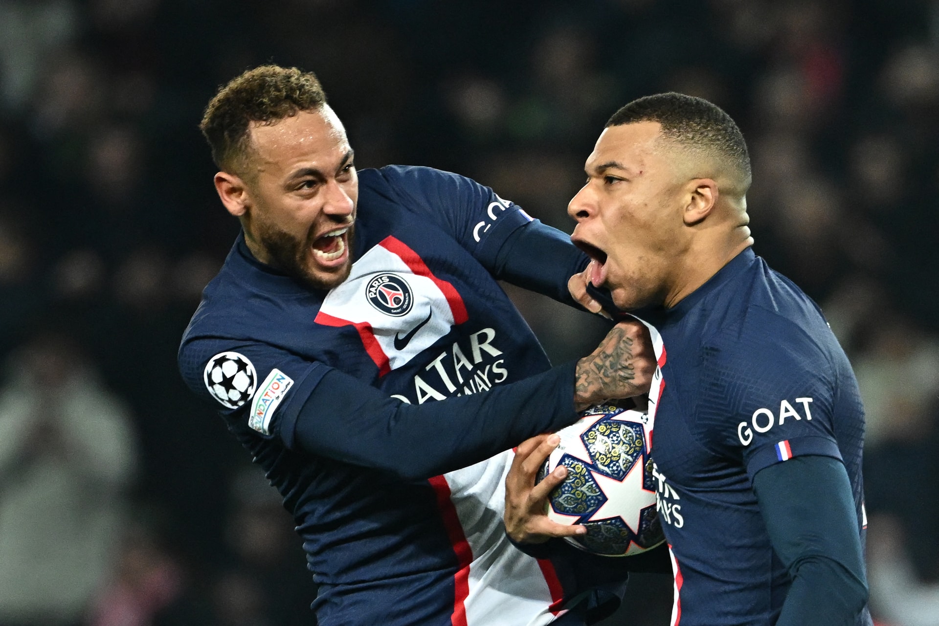 Mbappén múlik, hogy kap-e érte háromszáz millió eurót a PSG