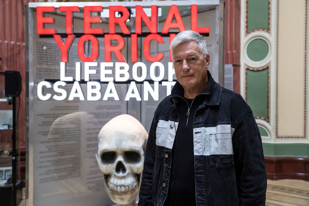 Antal Csaba hisz a színház világteremtő képességében + GALÉRIA