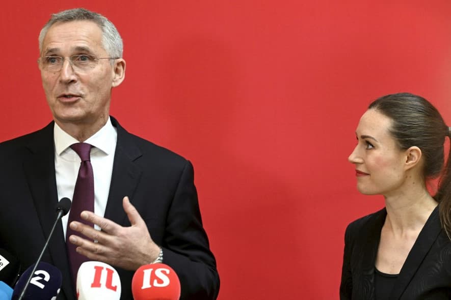 Stoltenberg: itt az ideje, hogy ratifikálják a finn és a svéd csatlakozást