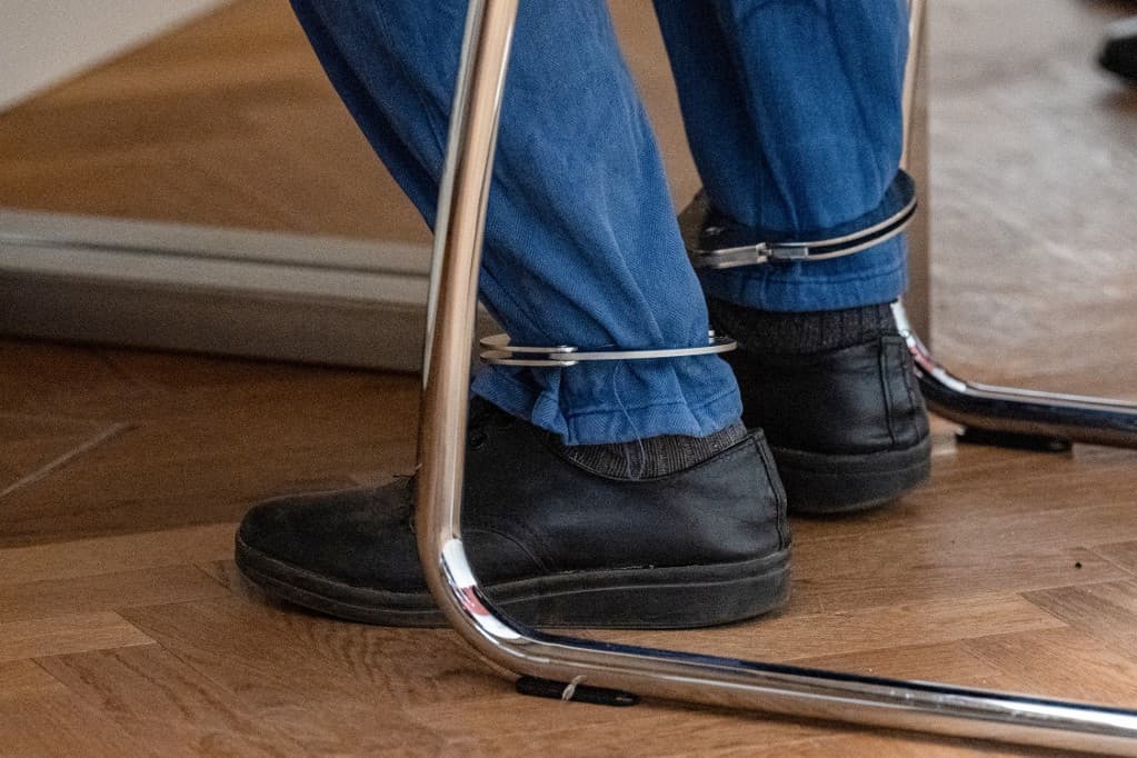 Féltékenységből megfojtotta feleségét, majd öngyilkossággal próbálkozott