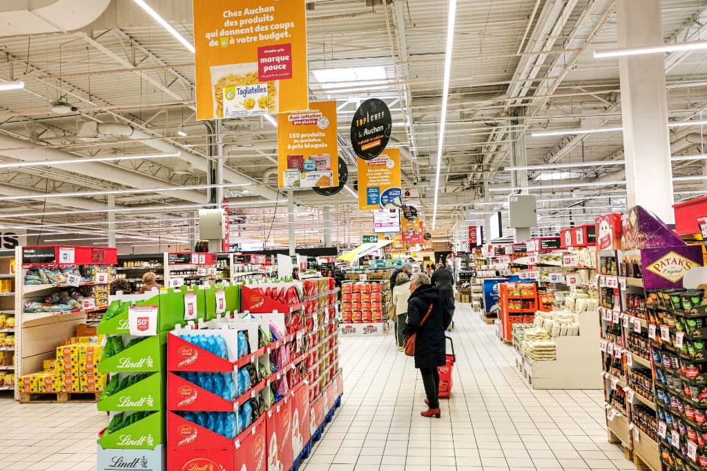 Nem lesz számottevő árfelhajtó hatása az árstopok kivezetésének