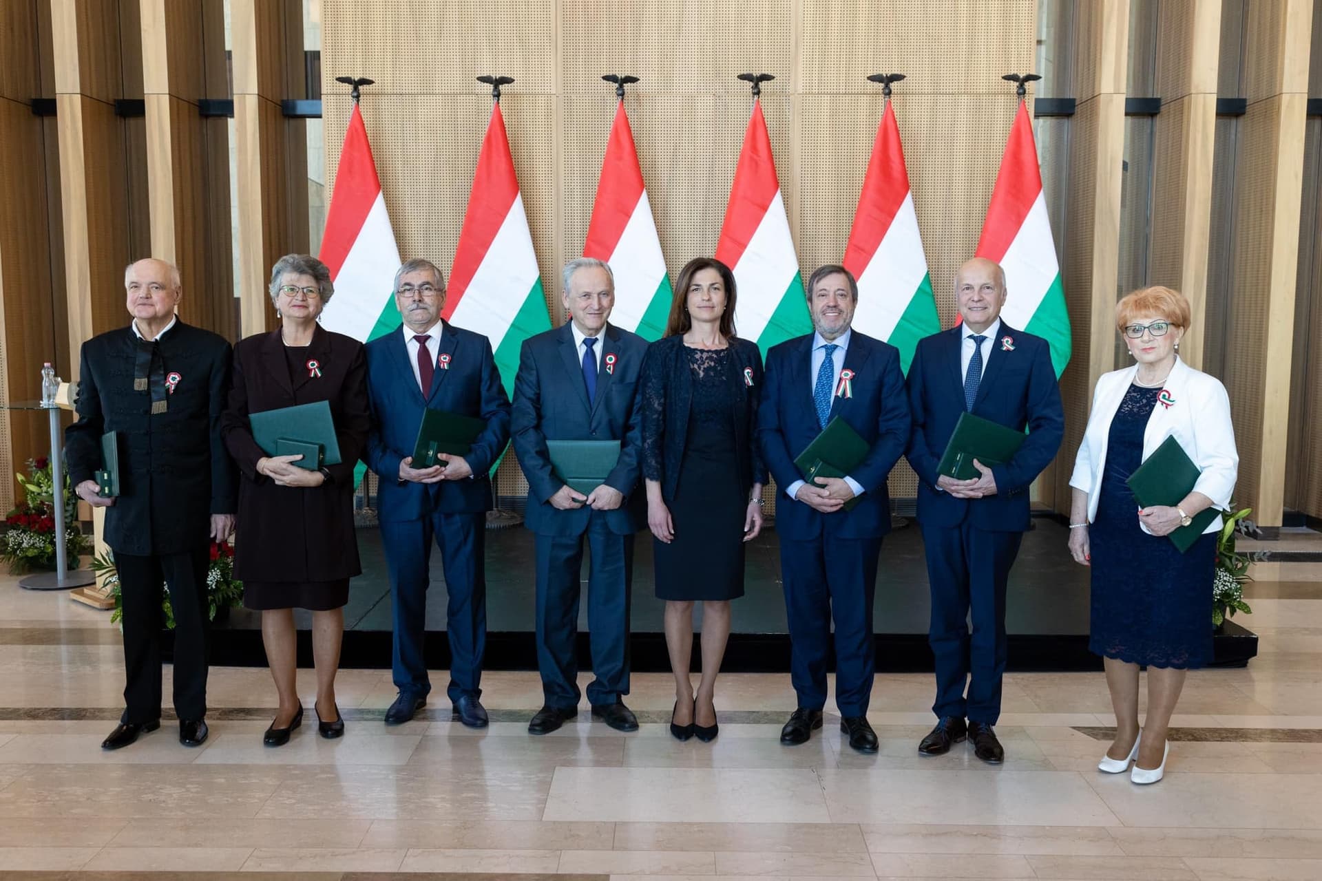 A kitüntetettek teljesítménye gazdagítja országunk történelmét