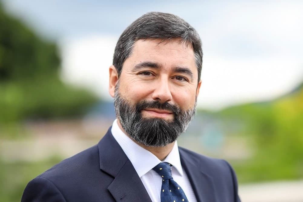 Hidvéghi: Az Európai Parlament migrációs javaslatai ismét a bevándorlók kötelező szétosztását erőltetik