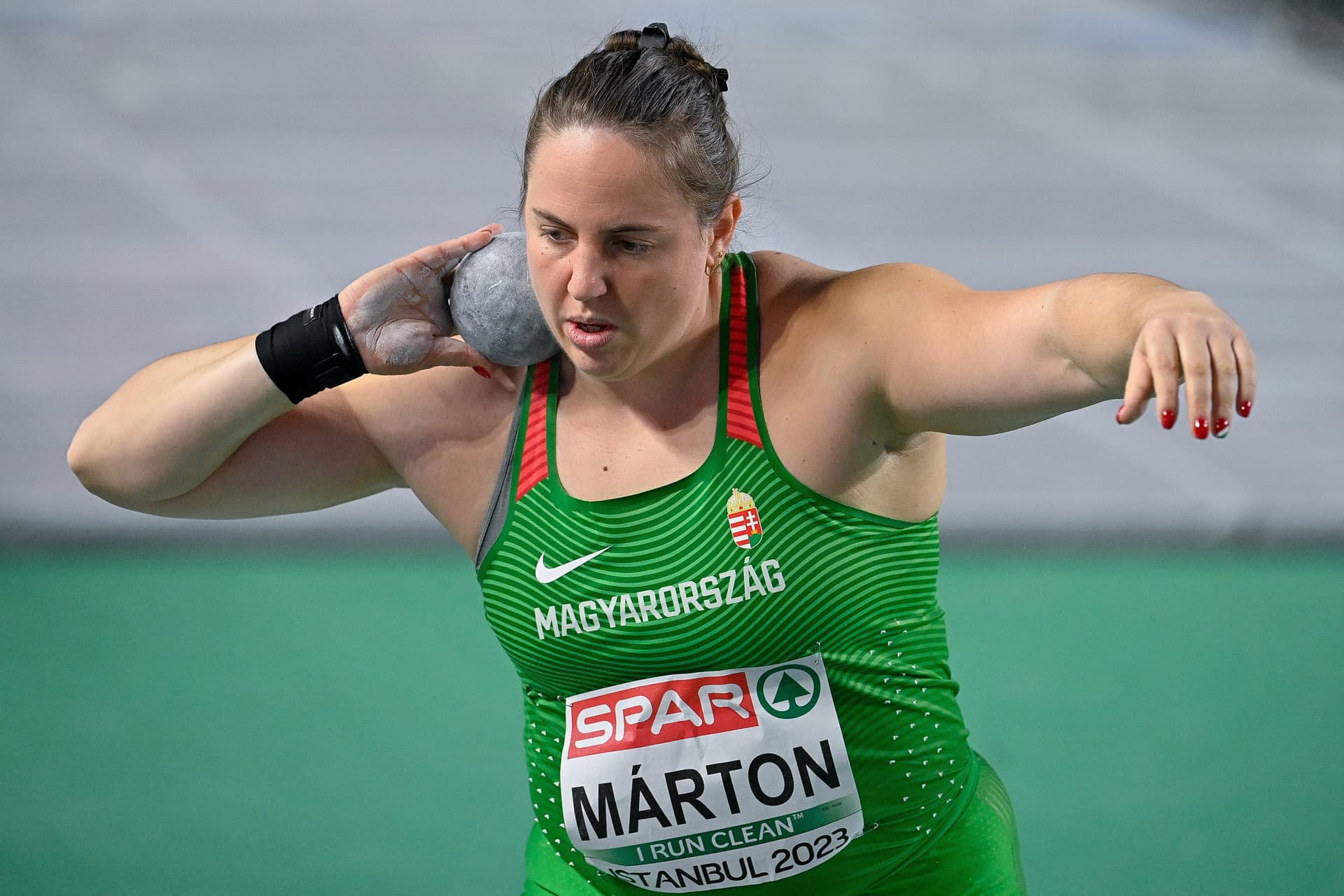 Márton Anita döntős súlylökésben