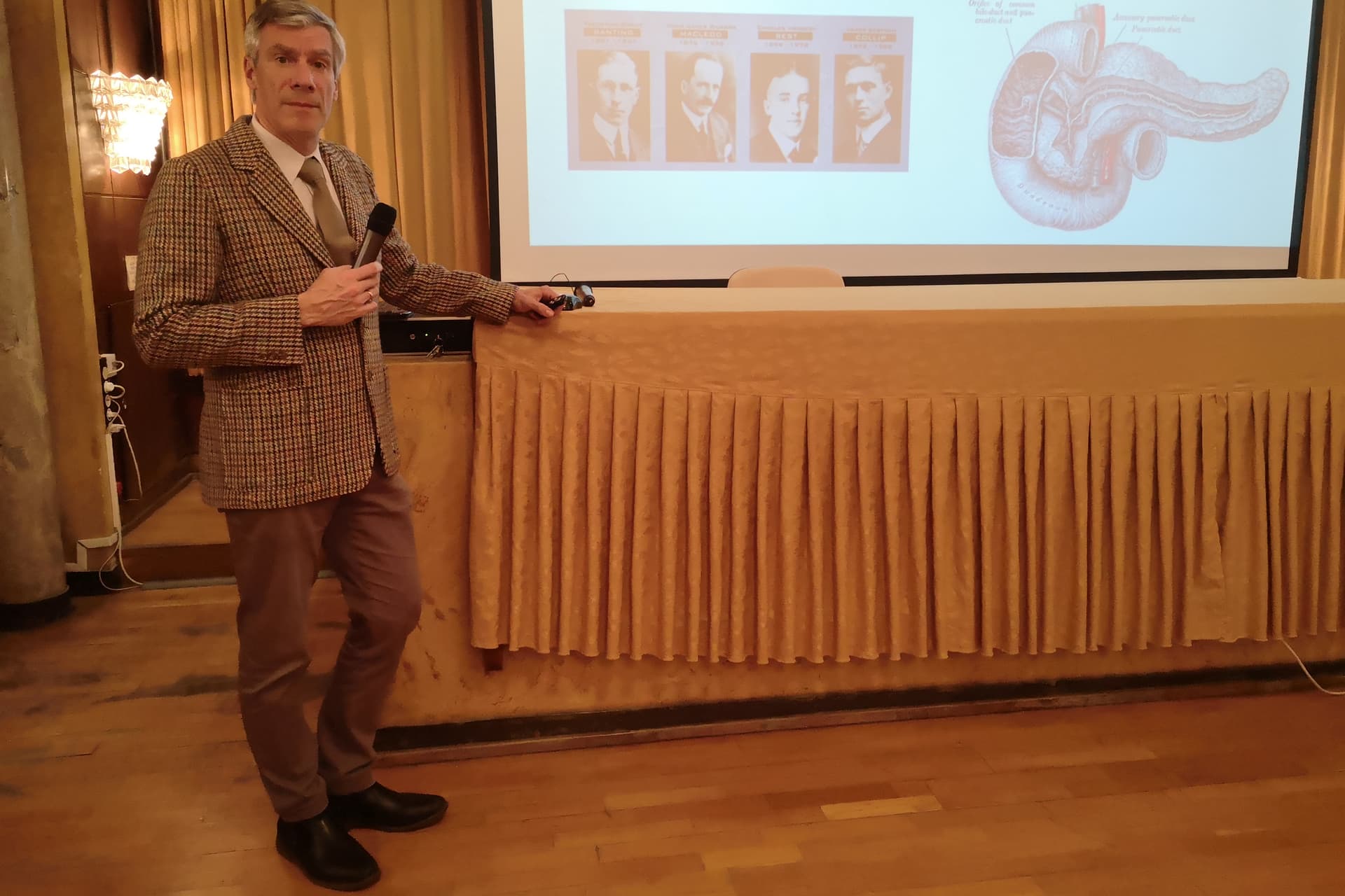 Aranyérem az életet jelentő apró szúrásért