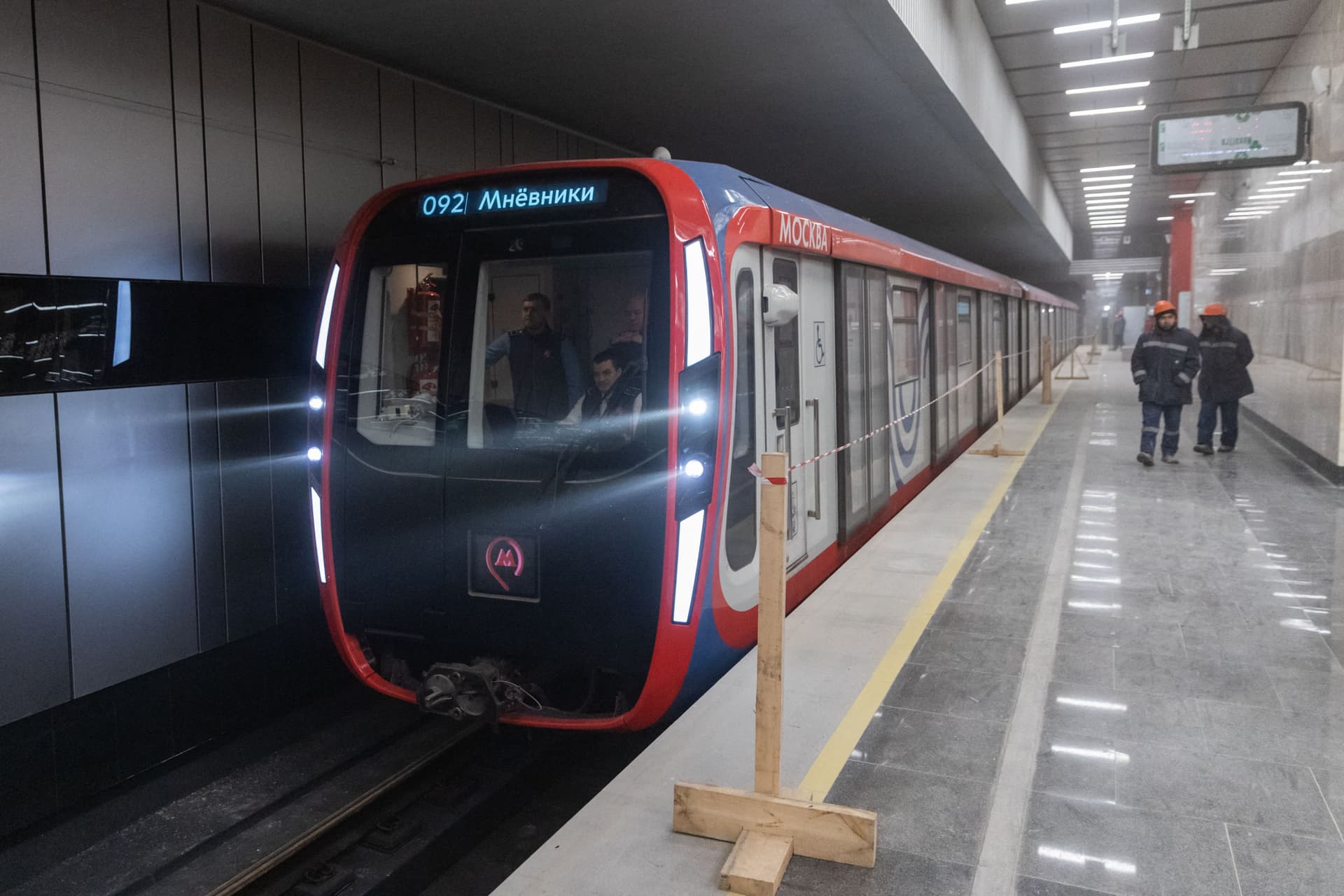 Titkos alagutak és óvóhelyek a budapesti és a világ metróiban