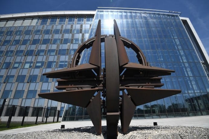 A NATO titkos terveket készít Oroszország ellen
