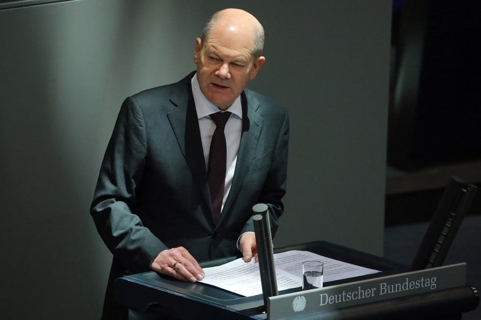 Scholz: A Nyugatnak fel kell készülnie egy hosszú távú konfliktusra Ukrajnában