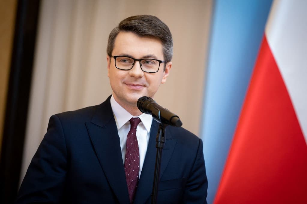 Varsó csatlakozni fog a közös lőszerbeszerzésről szóló európai uniós megállapodáshoz