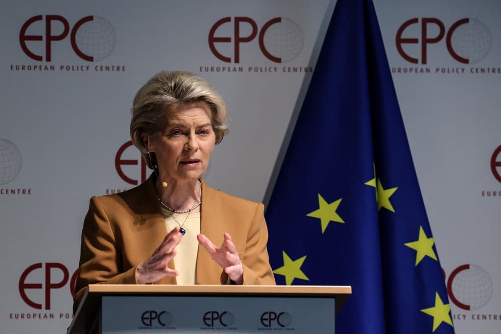 Ursula von der Leyen is versenyben van a NATO-főtitkári posztért