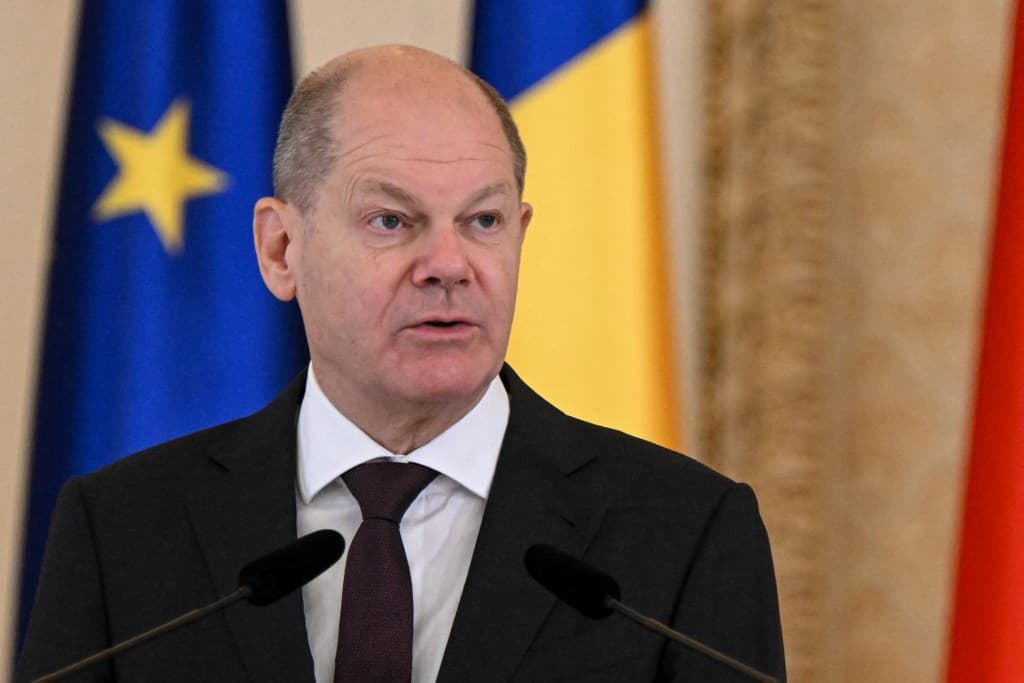 Scholz: Az F–16-os pilótaképzés üzenet Oroszországnak
