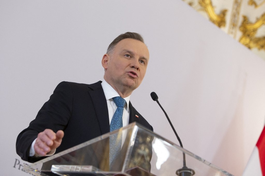 Gázkamrában való kivégzéssel fenyegették meg a lengyel elnököt
