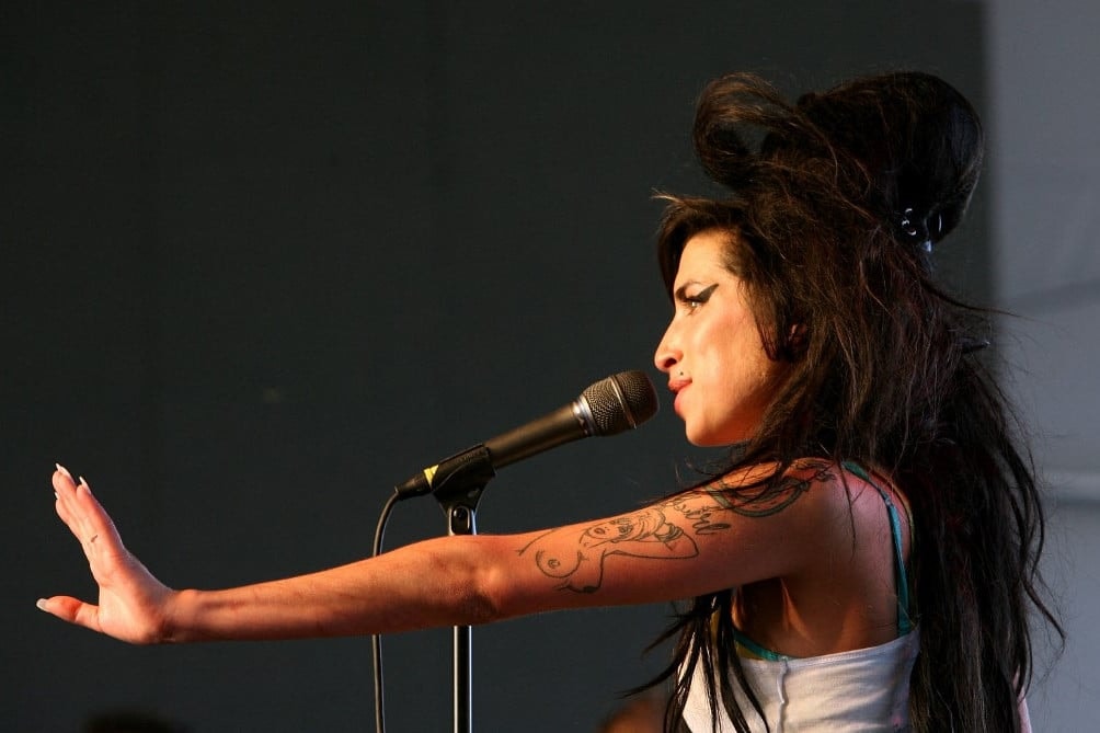 Kiadják Amy Winehouse naplóit