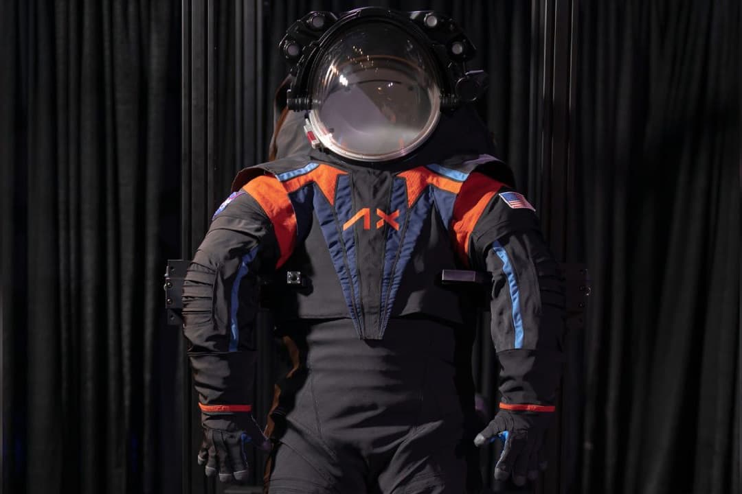 Egy egész lakóparkot megvehetnénk a NASA űrruháinak árából