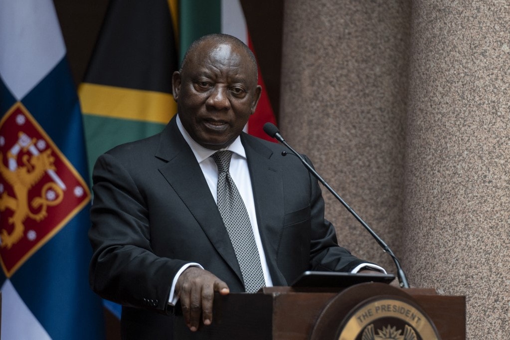 Fegyvereket szállíthattak Dél-Afrikából az oroszok