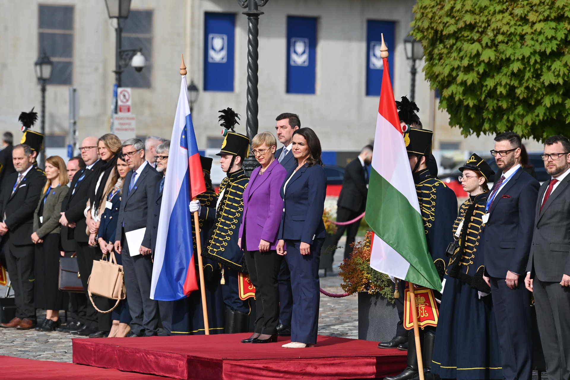 Novák Katalin: Nem fogjuk a férjeinket és a fiainkat az ukrán frontra küldeni!