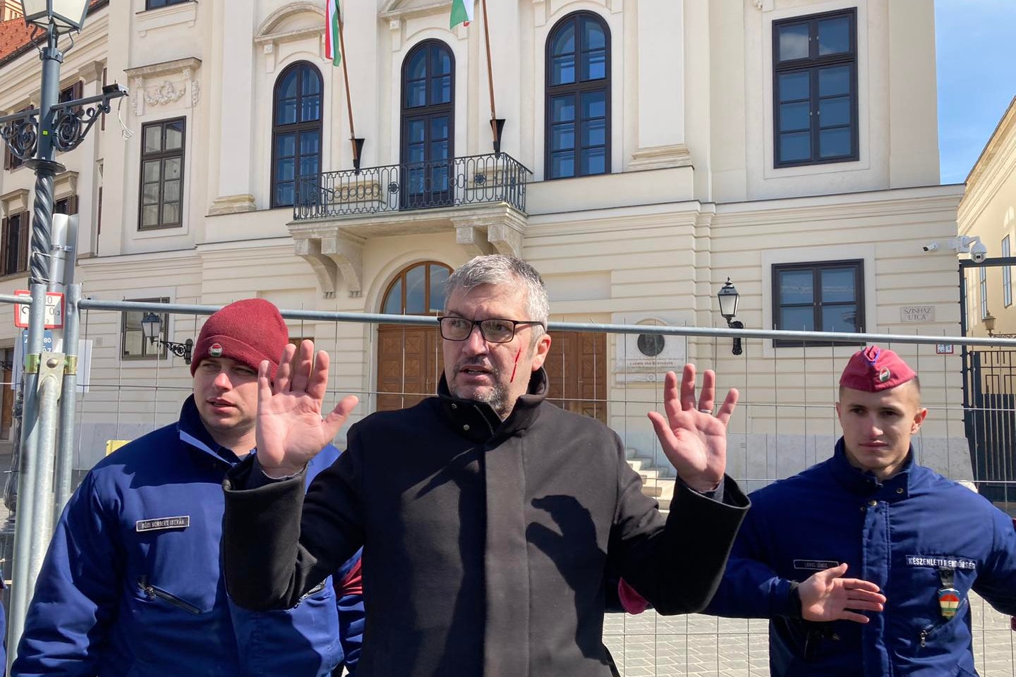 A bíróság elutasította Hadházy Ákos rendőri fellépést sérelmező felülbírálati indítványát