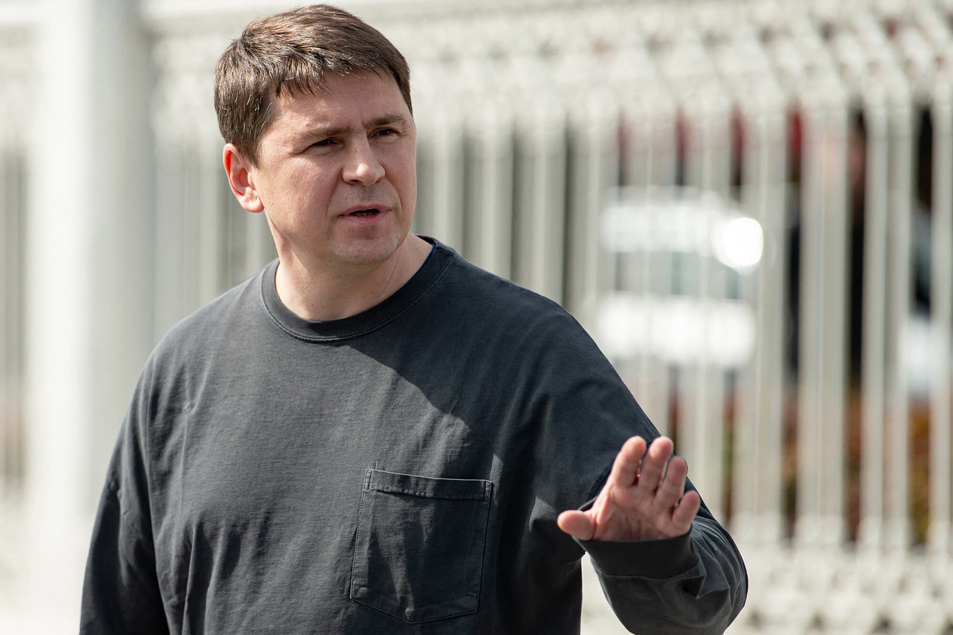 Podoljak: Az orosz csapatok ismerik meg legelőször az ukrán ellentámadás valós tervét, és hamarosan