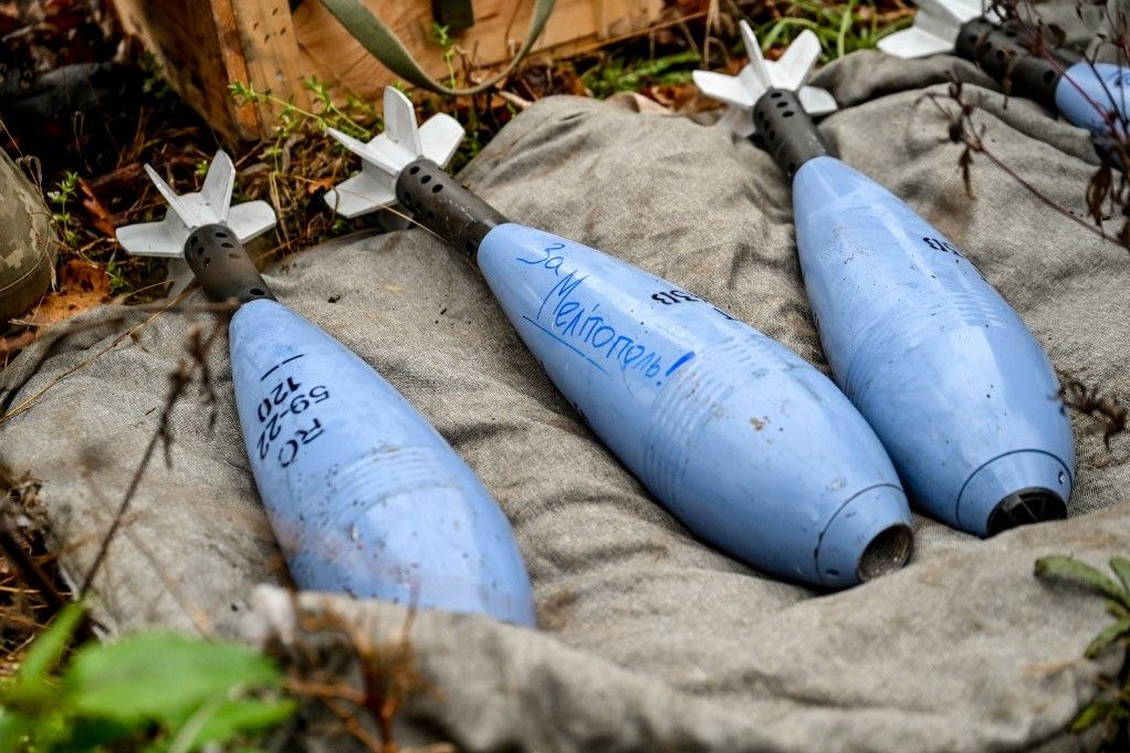 Észak-Korea csaknem ötmillió tüzérségi lövedéket szállíthatott már Oroszországnak