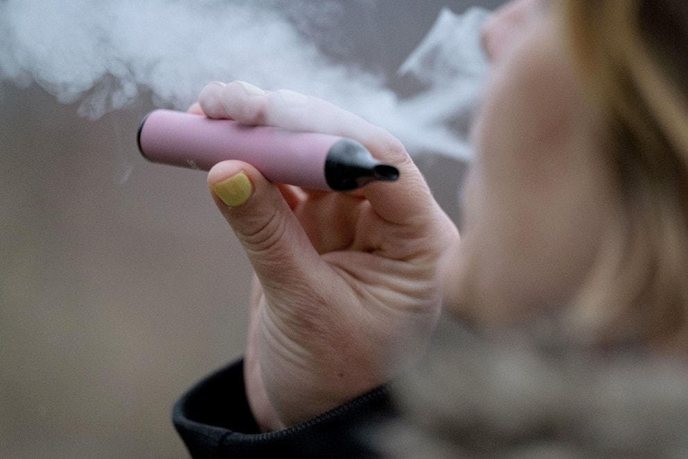 Ausztrália korlátozza az elektromos cigaretta használatát