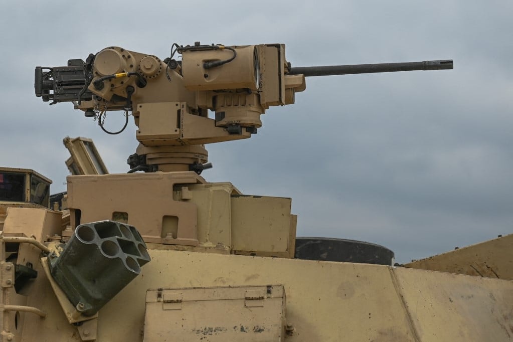 Amerika azt akarja, hogy Európa tőle vegyen fegyvereket