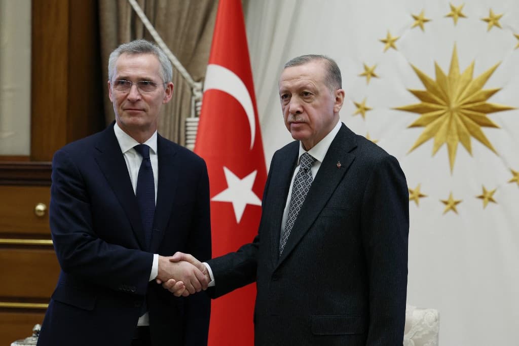 A NATO főtitkára részt vesz a török elnök beiktatásán
