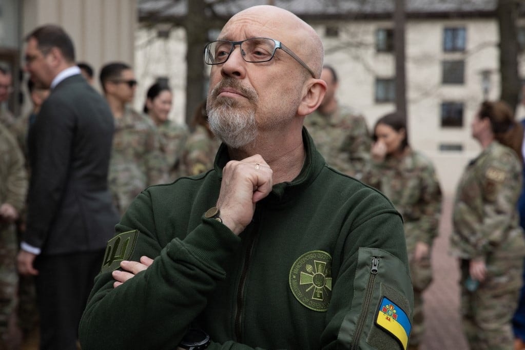 Az ukrán védelmi miniszter fejébe kerülhetnek az amerikai F–16-osok