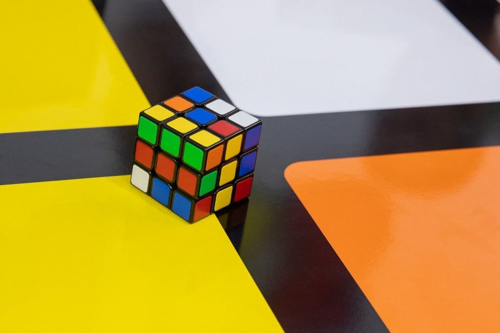 A Rubik-kocka által inspirált kiállítás nyílt New York-ban