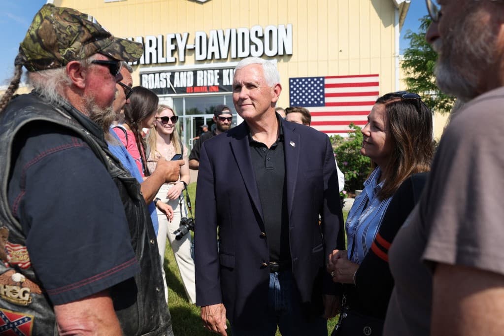 Mike Pence: Az új idők új vezetést igényelnek