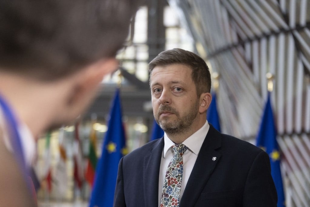 Újabb ellenzéki bírálat a cseh kormánynak az EU migrációs csomagjának támogatása miatt