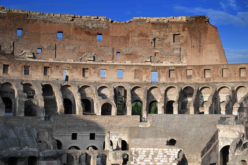 Levélben kért bocsánatot a Colosseumot megrongáló fitneszedző + VIDEÓ