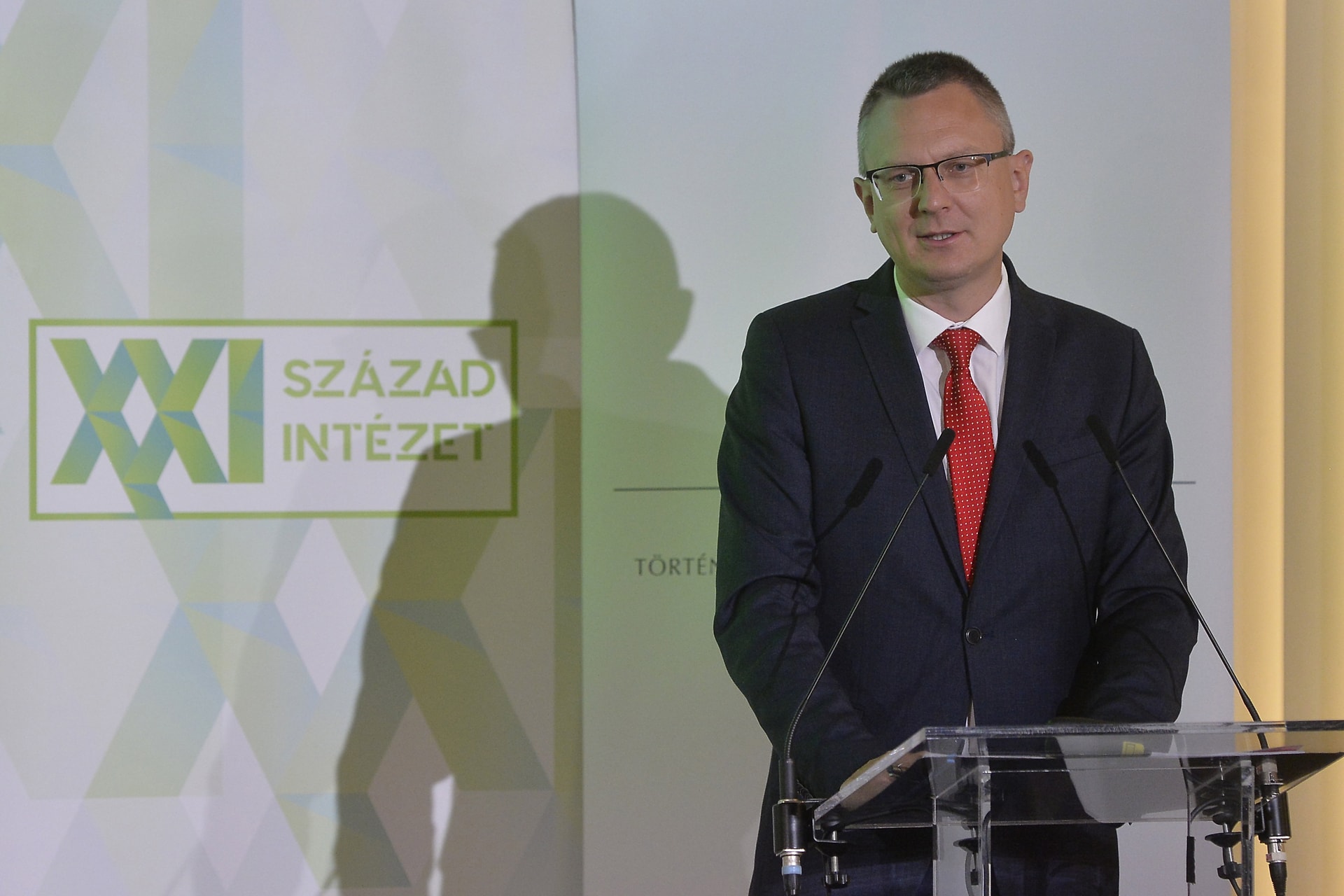 Rétvári Bence: A pedagógus nem pótolható