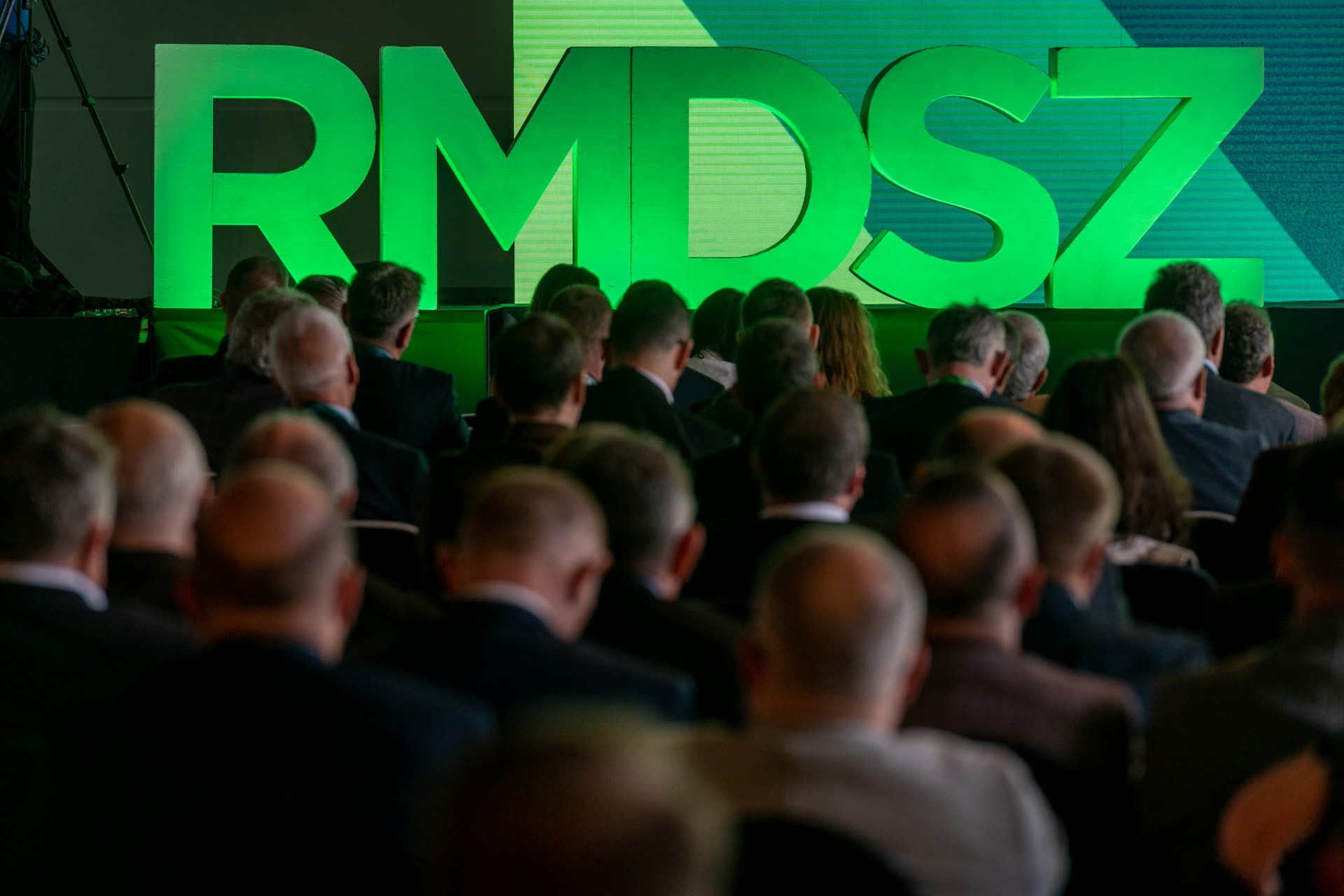 Nem távoznak önként az RMDSZ által kinevezett erdélyi prefektusok, alprefektusok