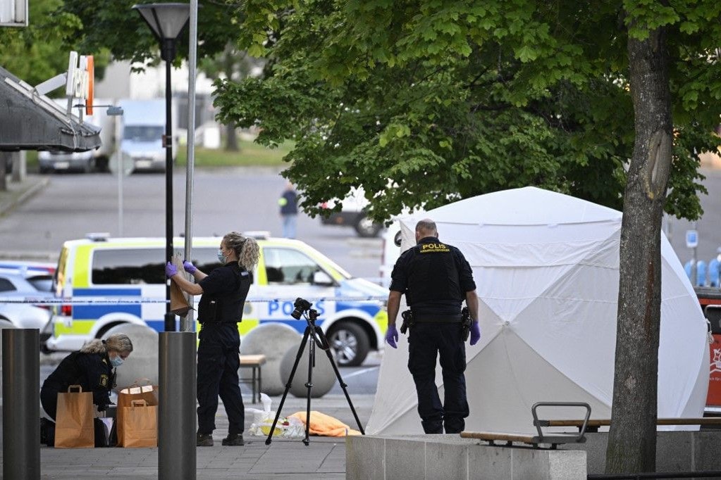 Halálos áldozattal járó lövöldözés volt Stockholm külvárosában - VIDEÓVAL