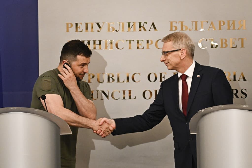 Zelenszkij: Bulgária és Ukrajna élénkebb védelmi együttműködésben állapodott meg