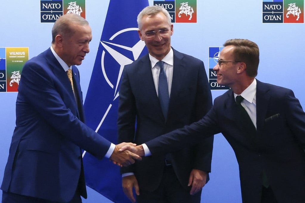 Mégis bukhatja a NATO-tagságot Svédország