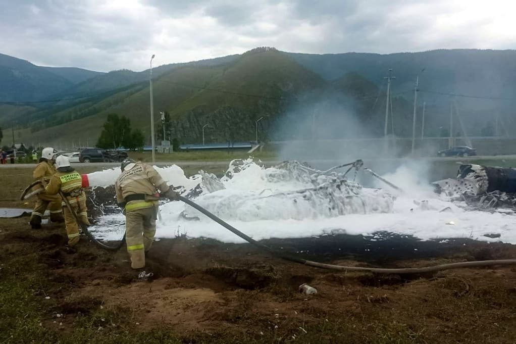 Beleakadt a helikopter propellere a magasfeszültégű vezetékbe, hatan vesztették életüket