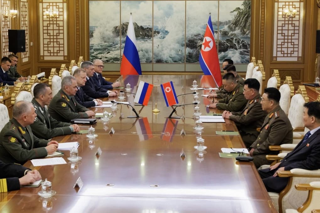 Oroszország szorosabbra fűzi viszonyát Észak-Koreával