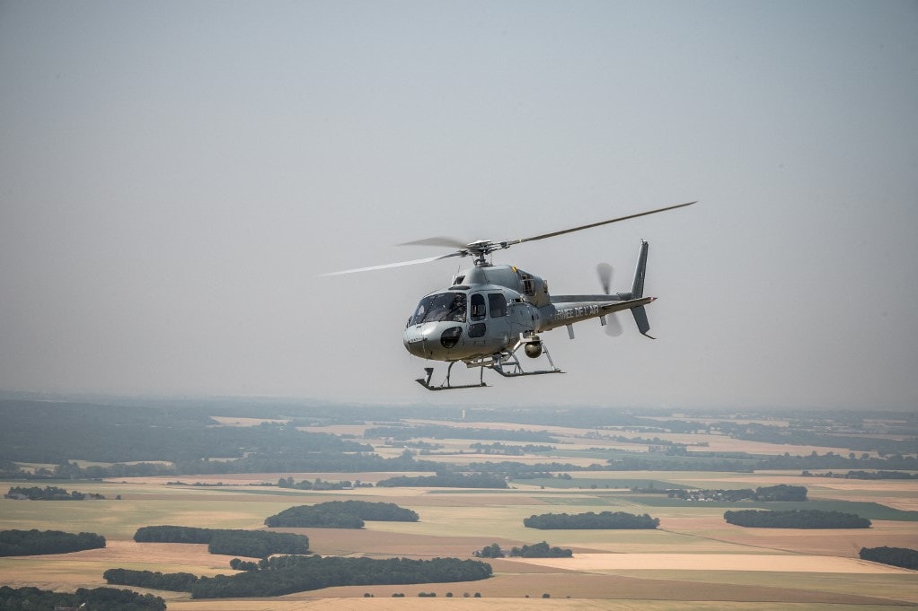 Megérkezett a honvédség első két Airbus H225M típusú helikoptere Szolnokra